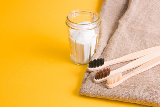 Est-ce que le bicarbonate de soude blanchit les dents ?