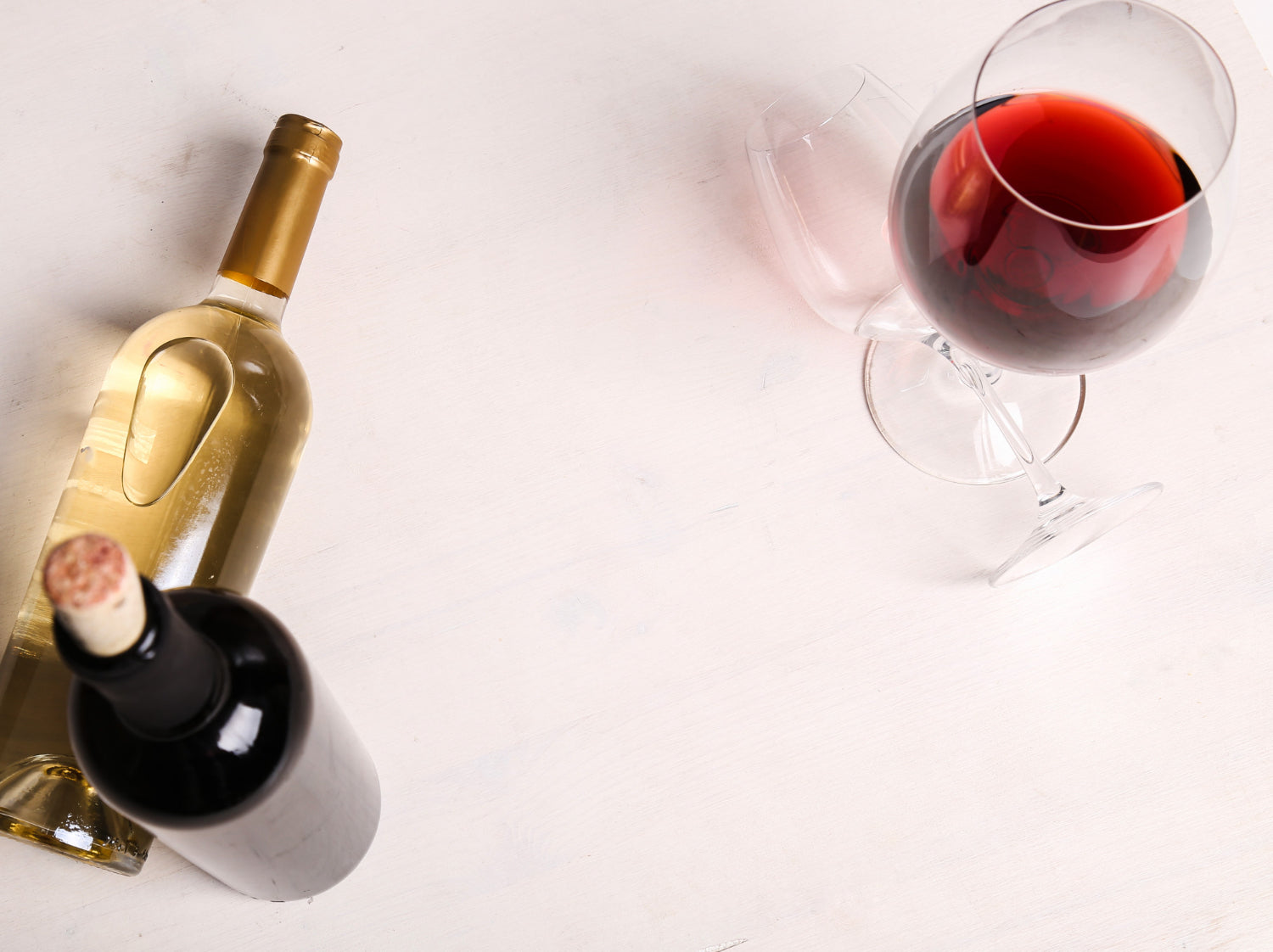 Est-ce que le vin tâche les dents ?